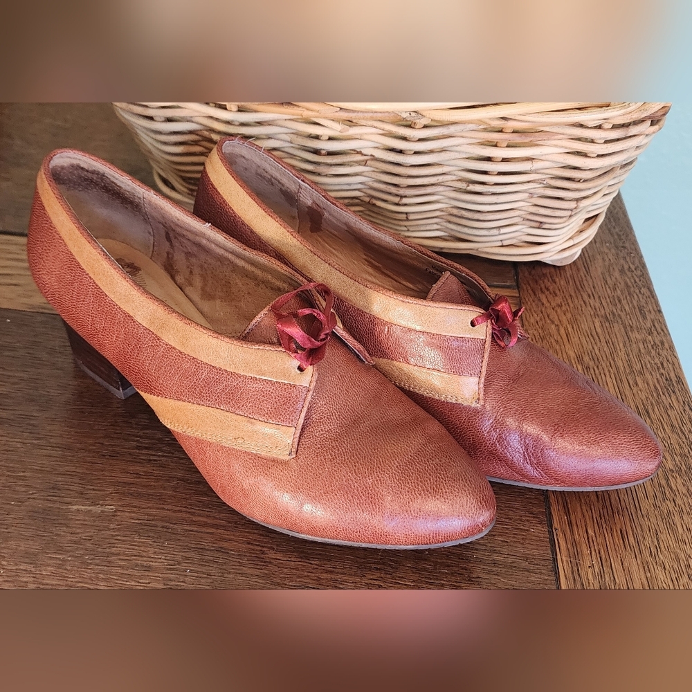 Anthropology, Lucky Penny, Brown and Tan Oxford Shoes Size 8